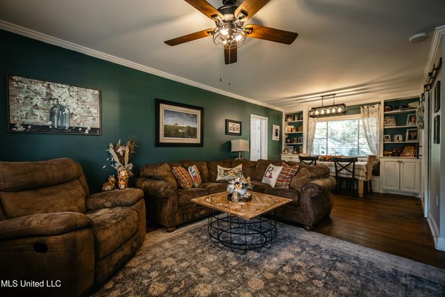 104 Sunset Drive, Clinton, MS 39056