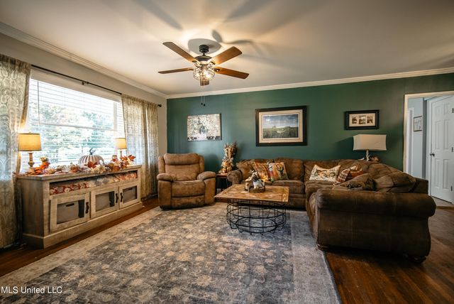 104 Sunset Drive, Clinton, MS 39056