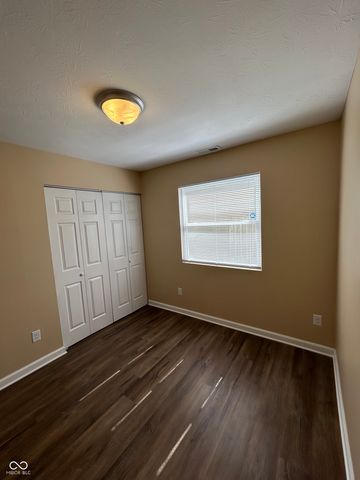 5240 Chisolm Trail, Indianapolis, IN 46237