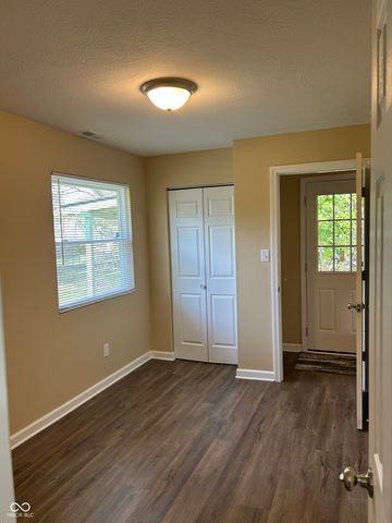 5240 Chisolm Trail, Indianapolis, IN 46237