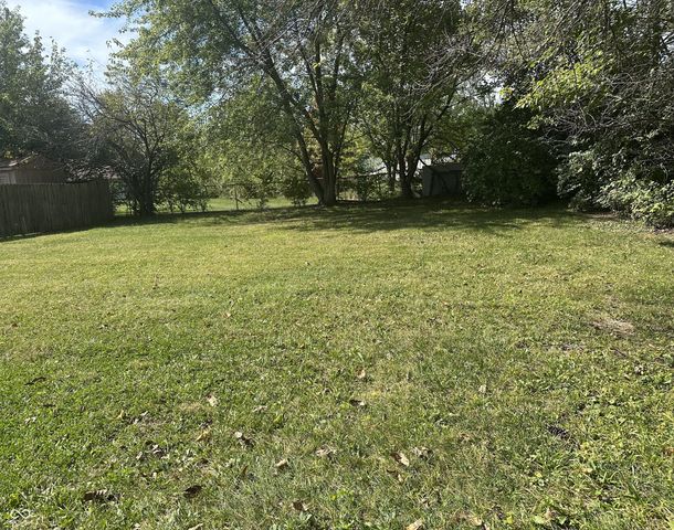 5240 Chisolm Trail, Indianapolis, IN 46237