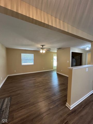 5240 Chisolm Trail, Indianapolis, IN 46237