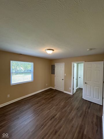 5240 Chisolm Trail, Indianapolis, IN 46237