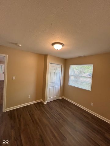 5240 Chisolm Trail, Indianapolis, IN 46237