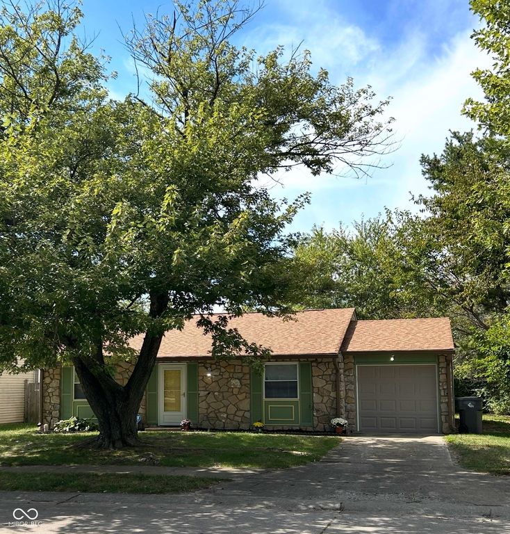 5240 Chisolm Trail, Indianapolis, IN 46237