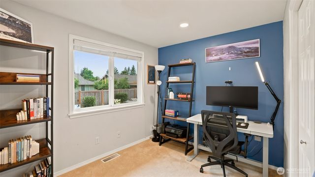 15824 SE 170th Street, Renton, WA 98058