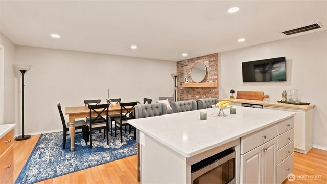 15824 SE 170th Street, Renton, WA 98058