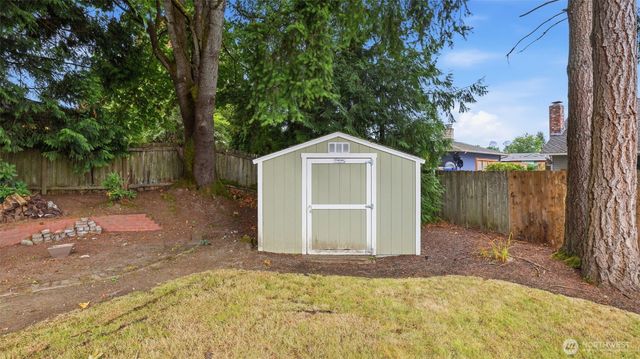 15824 SE 170th Street, Renton, WA 98058
