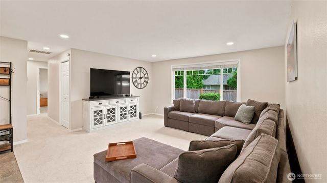 15824 SE 170th Street, Renton, WA 98058