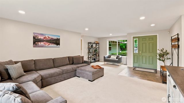 15824 SE 170th Street, Renton, WA 98058