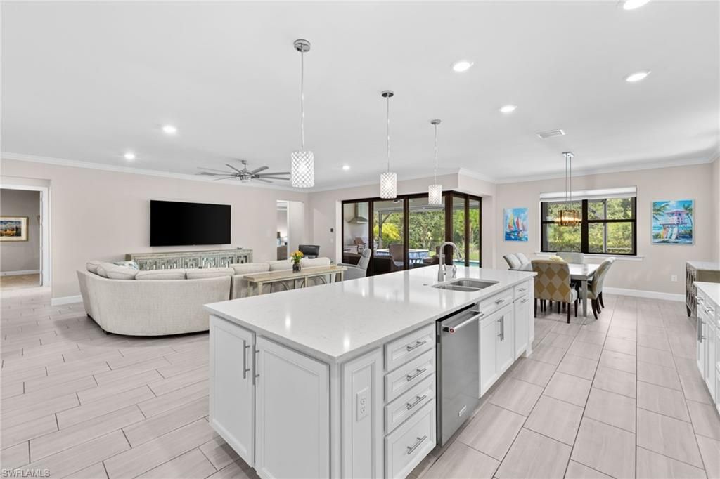 6907 Cocoplum ST, NAPLES, FL 34114 — exterior