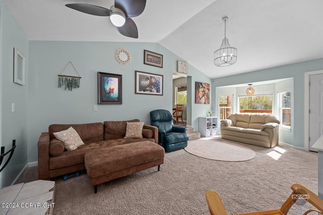 3500 N Bonnie Jim Lane, Wasilla, AK 99654