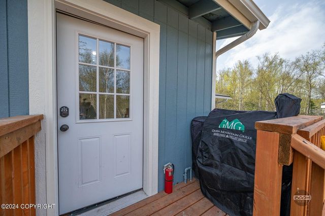 3500 N Bonnie Jim Lane, Wasilla, AK 99654
