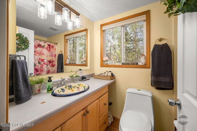 3500 N Bonnie Jim Lane, Wasilla, AK 99654