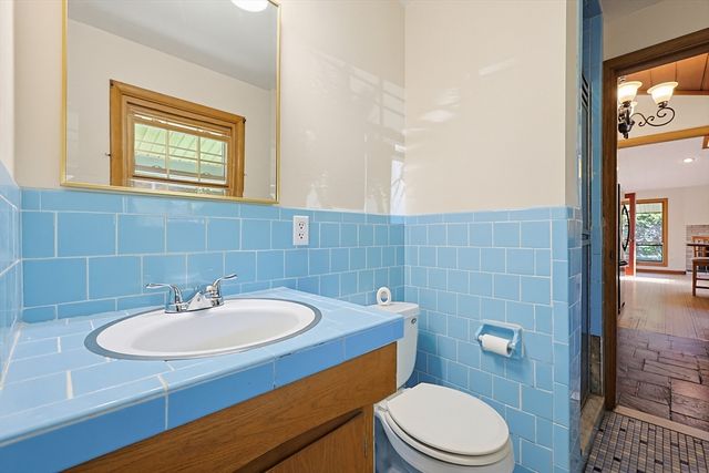 21 Daggett Road, Attleboro, MA 02703