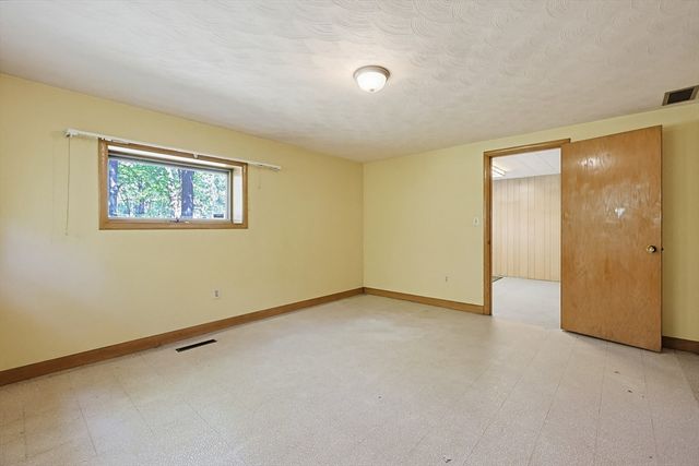 21 Daggett Road, Attleboro, MA 02703