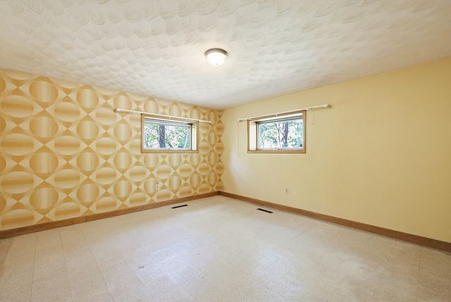 21 Daggett Road, Attleboro, MA 02703