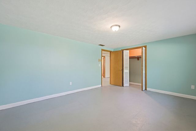 21 Daggett Road, Attleboro, MA 02703