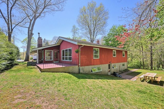 21 Daggett Road, Attleboro, MA 02703