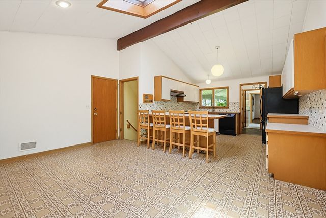 21 Daggett Road, Attleboro, MA 02703