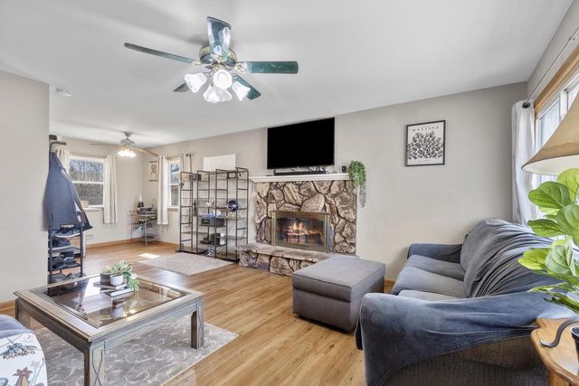 7934 N Edgeworth DRIVE, Milwaukee, WI 53223