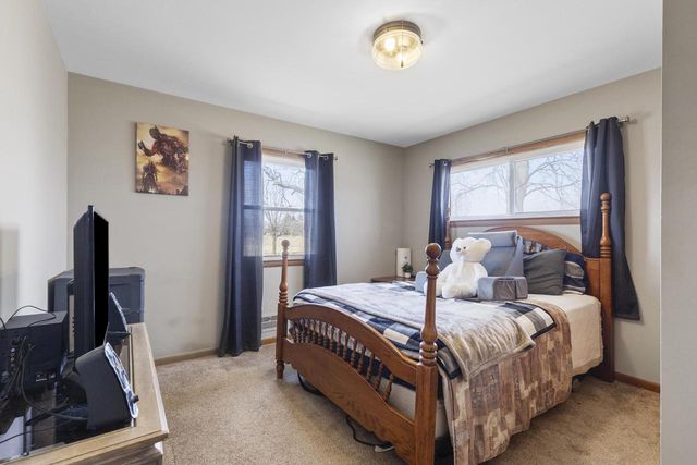 7934 N Edgeworth DRIVE, Milwaukee, WI 53223