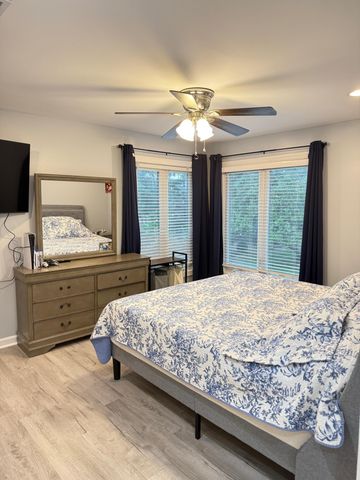 2140 Fort Harrods Drive 38, Lexington, KY 40513