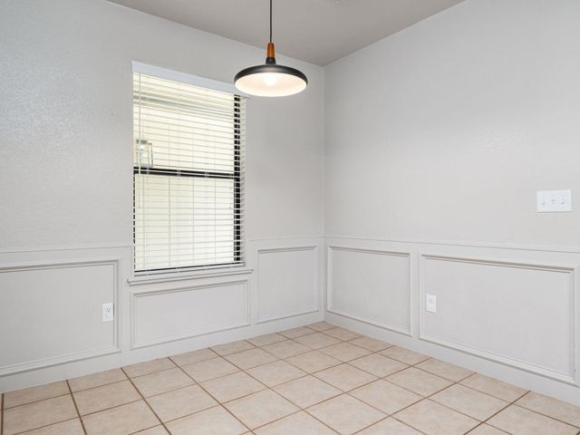 26 Fairway LN, Meadowlakes, TX 78654