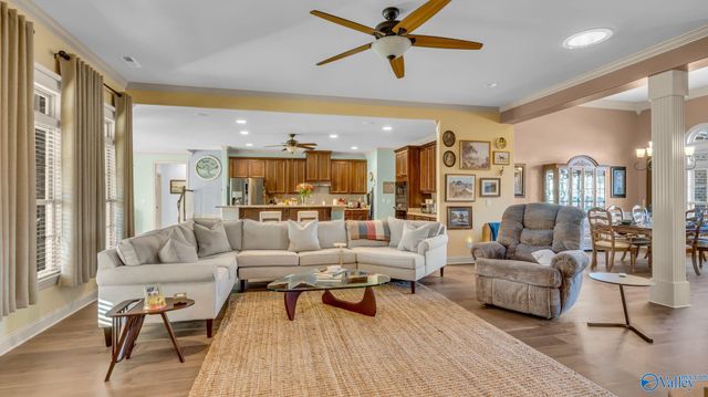 127 Twin Springs Drive, Harvest, AL 35749