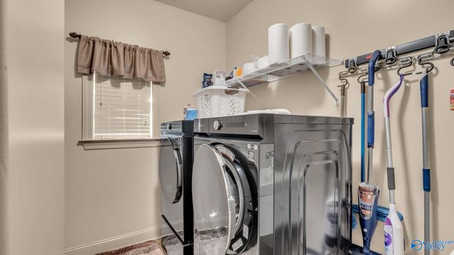 127 Twin Springs Drive, Harvest, AL 35749