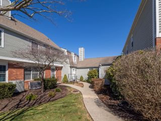 19 Prospect Ridge APT 14, Ridgefield, CT 06877