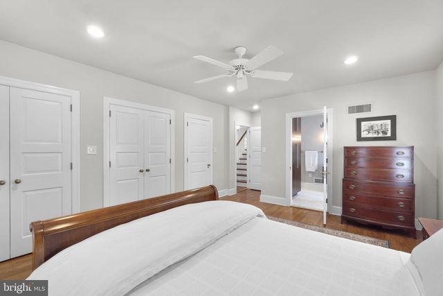 100 EDGEWOOD DR, York, PA 17403