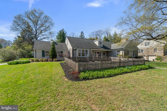 100 EDGEWOOD DR, York, PA 17403