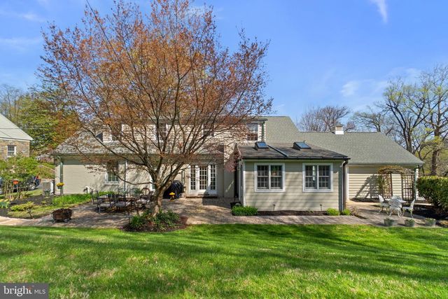 100 EDGEWOOD DR, York, PA 17403