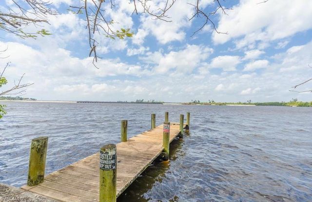 215 Delray AVE, Fort Myers, FL 33905