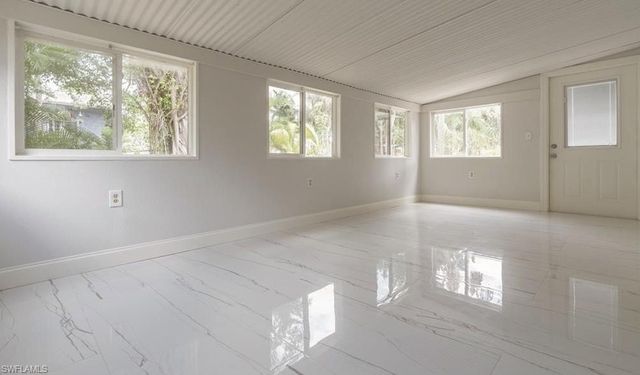 215 Delray AVE, Fort Myers, FL 33905