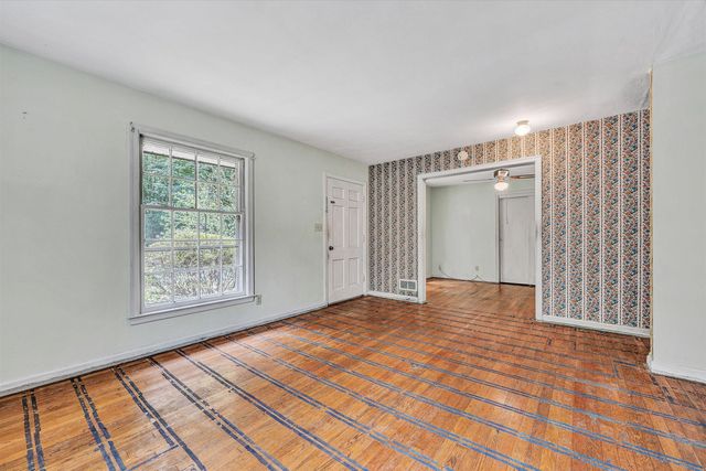 2758 Beverly BLVD SW, Roanoke, VA 24015