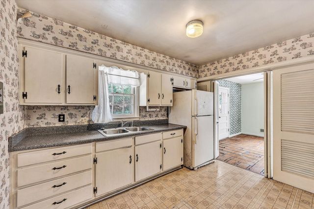 2758 Beverly BLVD SW, Roanoke, VA 24015