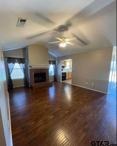 303 Ash Drive, Bullard, TX 75757