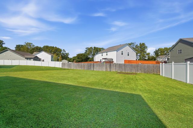 117 Clarett Court, Englewood, OH 45322