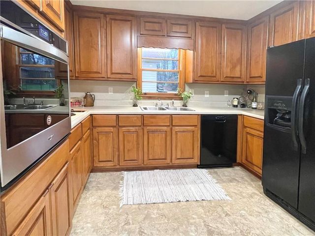 4457 Frontier Way NE, Sugar Hill, GA 30518