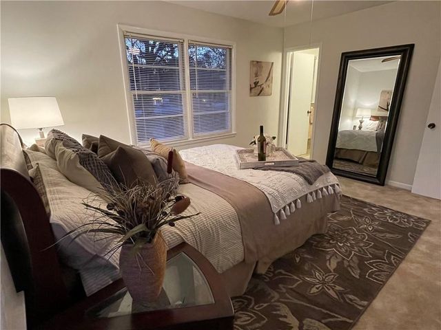 4457 Frontier Way NE, Sugar Hill, GA 30518