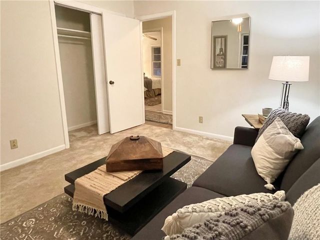 4457 Frontier Way NE, Sugar Hill, GA 30518