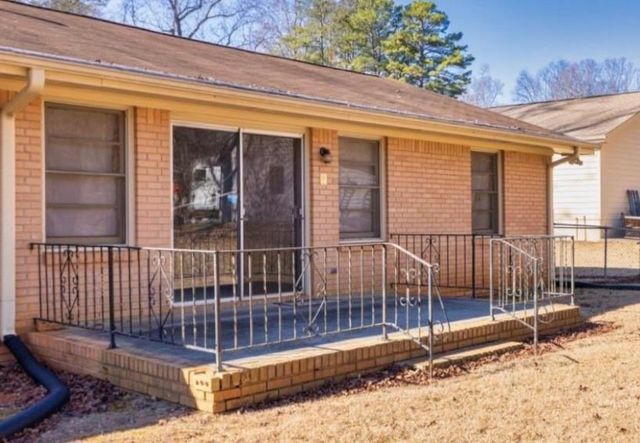 4457 Frontier Way NE, Sugar Hill, GA 30518