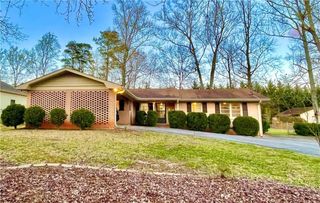 4457 Frontier Way NE, Sugar Hill, GA 30518