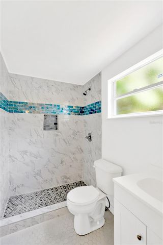 1940 N BETTY LANE, Clearwater, FL 33755