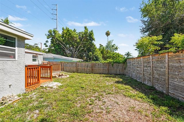 1940 N BETTY LANE, Clearwater, FL 33755