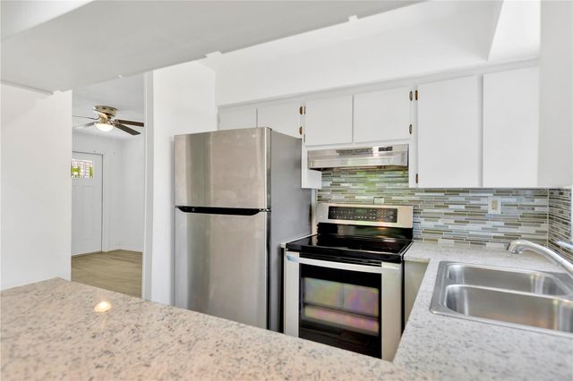 1940 N BETTY LANE, Clearwater, FL 33755