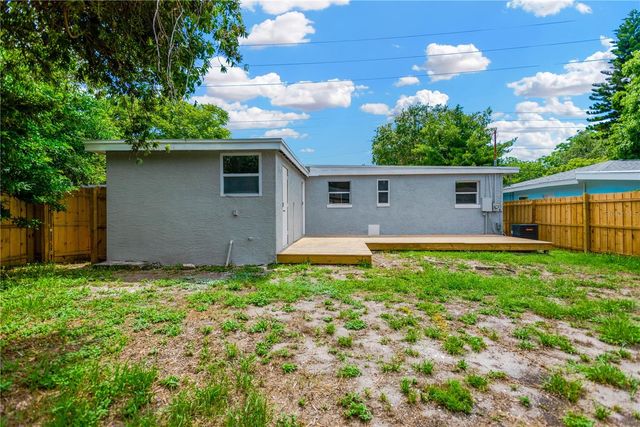 1940 N BETTY LANE, Clearwater, FL 33755