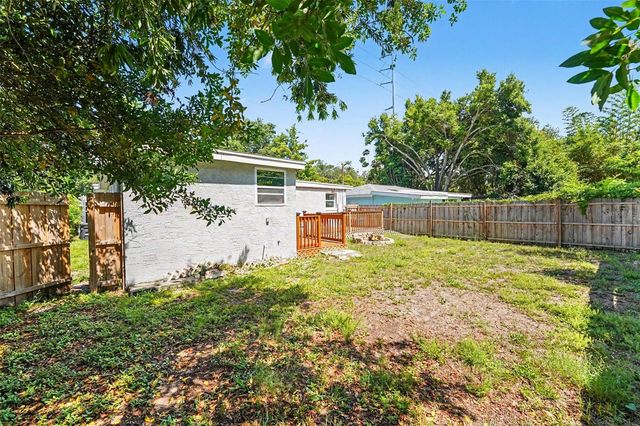 1940 N BETTY LANE, Clearwater, FL 33755